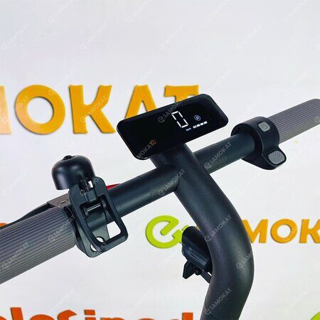 самокат-Xiaomi-Navee-V40-дисплей-спидометр